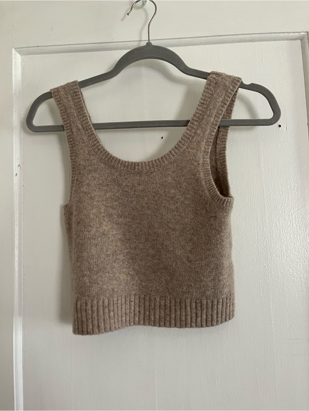NATURAL LIFE Knit Crop Sweater Tank